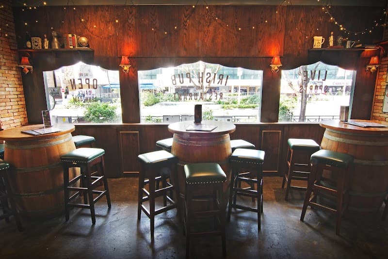 The Drunken Poet — Irish pub in Singapore